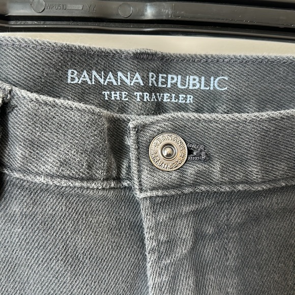 BANANA REPUBLIC Gray Authentic Traveler Slim Jeans - Size: 35x30 - Picture 2 of 6
